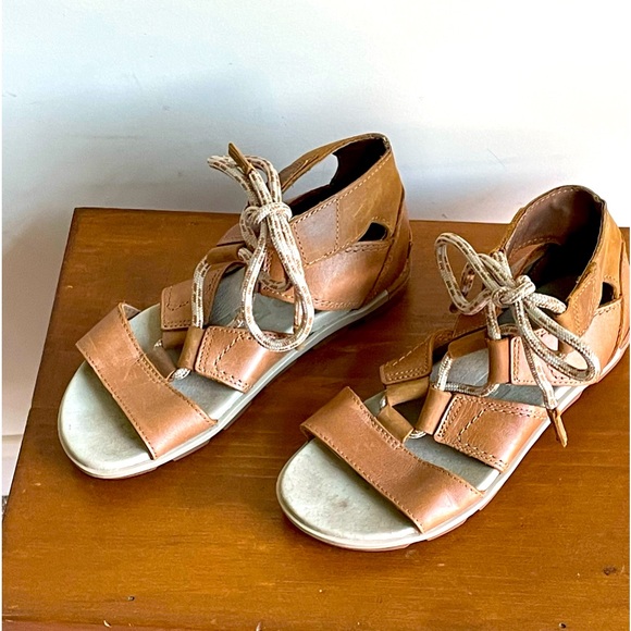 VINCE. Womens Orange Comfort Strappy Kenna Almond Toe Lace-Up Leather Gladiator Sandals Shoes M